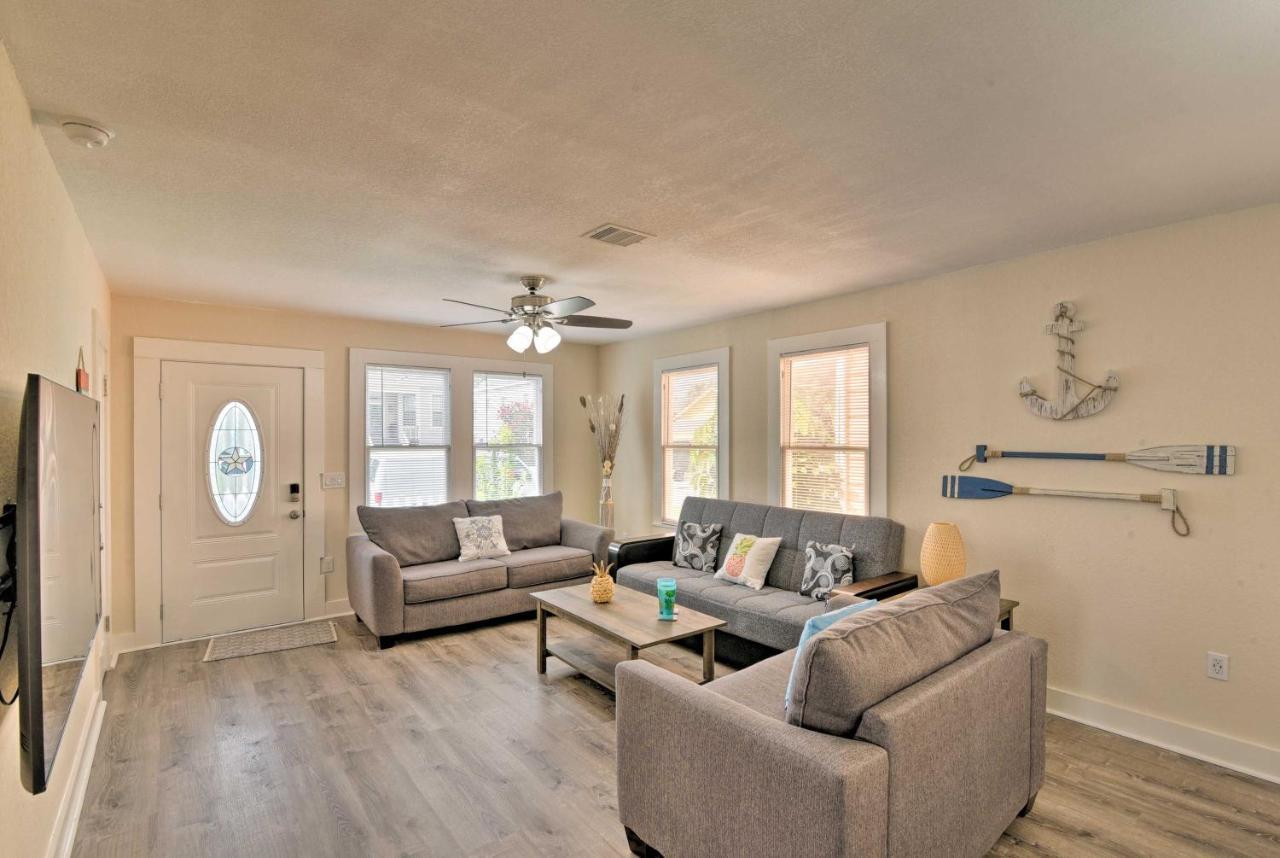 Bright Galveston Bungalow Half Mi To Pleasure Pier Εξωτερικό φωτογραφία