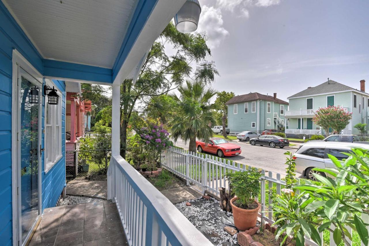 Bright Galveston Bungalow Half Mi To Pleasure Pier Εξωτερικό φωτογραφία