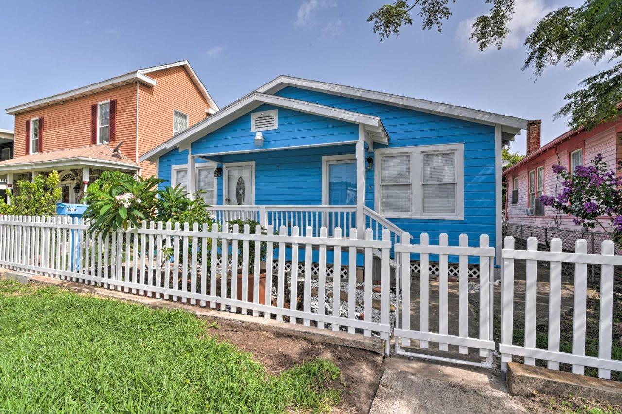 Bright Galveston Bungalow Half Mi To Pleasure Pier Εξωτερικό φωτογραφία
