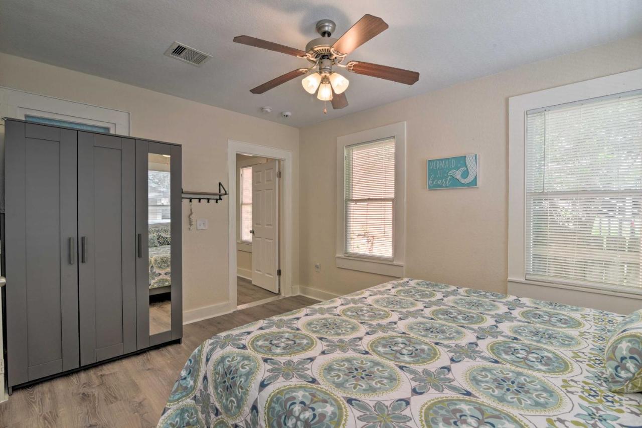 Bright Galveston Bungalow Half Mi To Pleasure Pier Εξωτερικό φωτογραφία