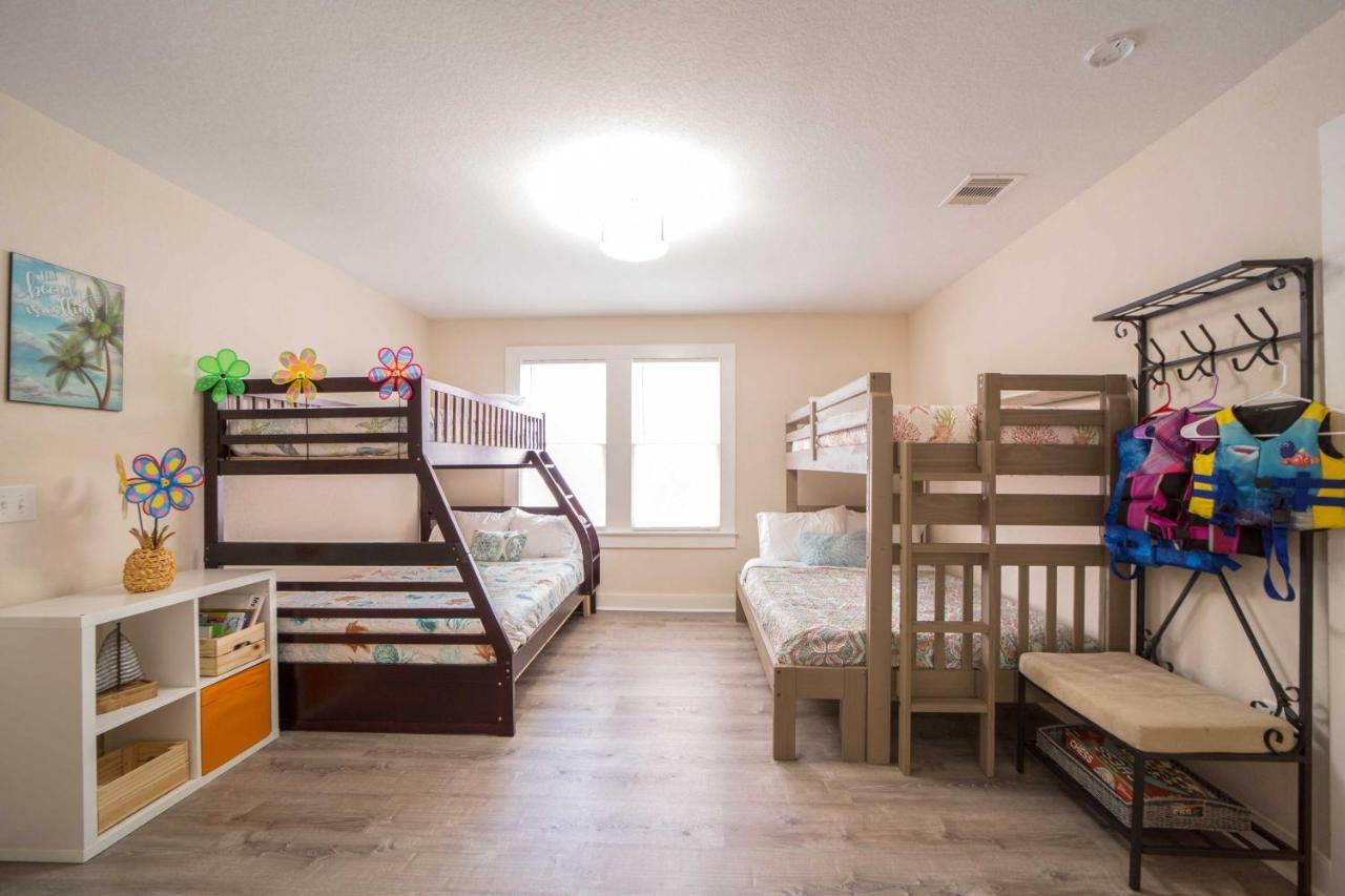 Bright Galveston Bungalow Half Mi To Pleasure Pier Εξωτερικό φωτογραφία
