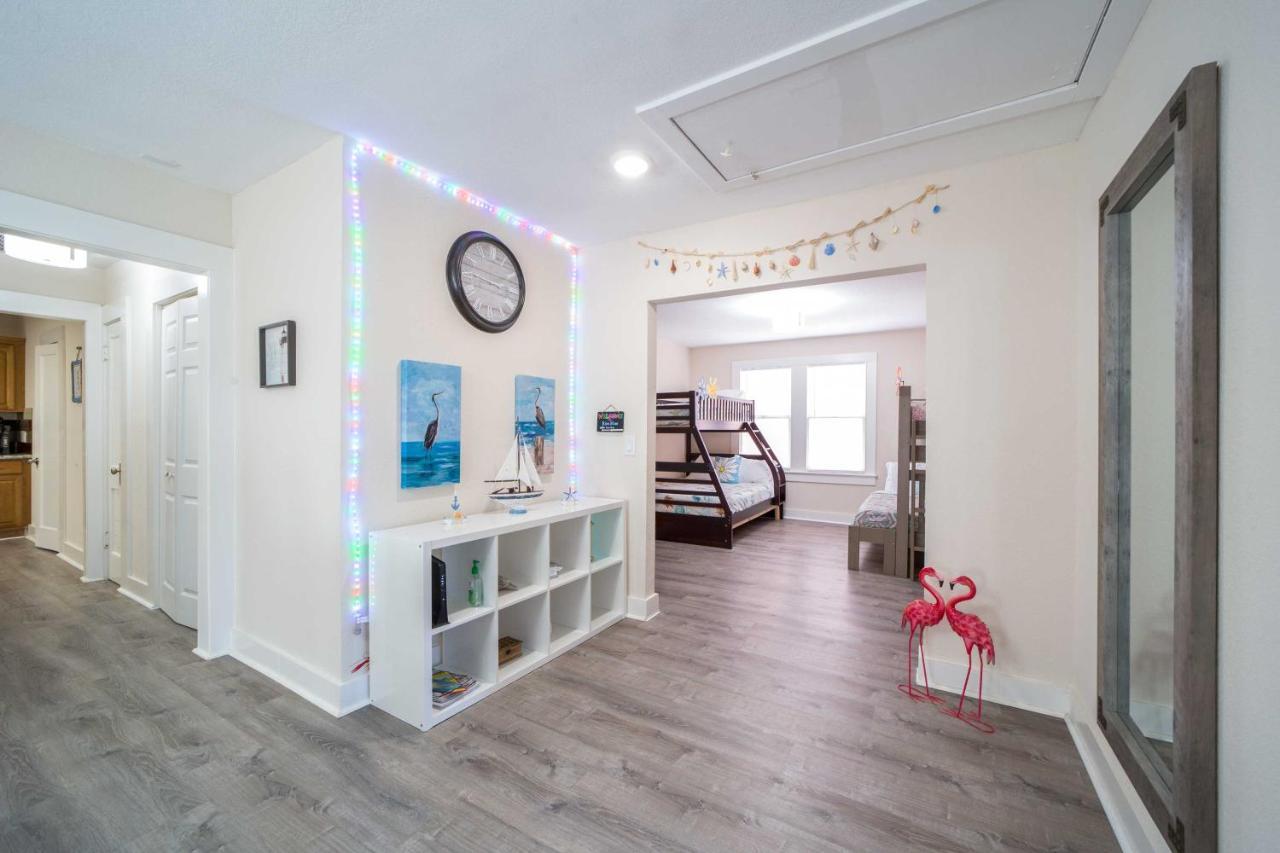 Bright Galveston Bungalow Half Mi To Pleasure Pier Εξωτερικό φωτογραφία
