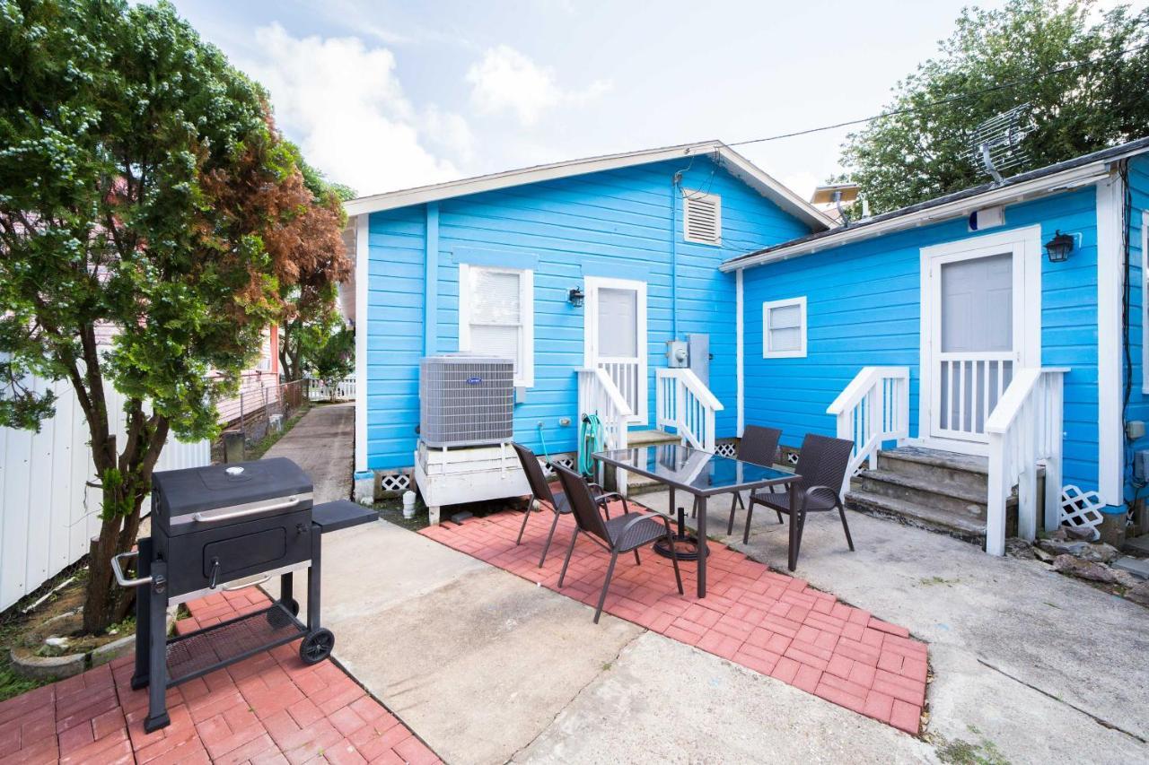 Bright Galveston Bungalow Half Mi To Pleasure Pier Εξωτερικό φωτογραφία